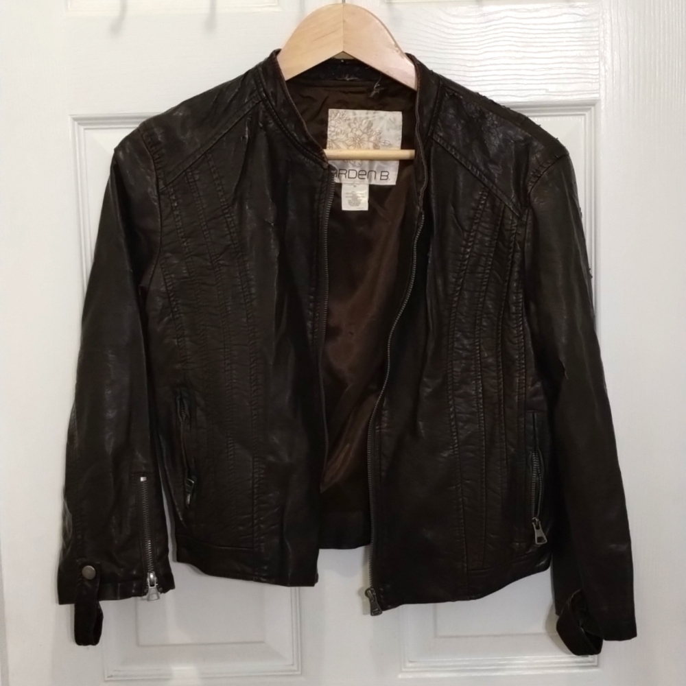 Women's Distressed Dark Brown Cropped Moto Jacket (Arden B) size M.